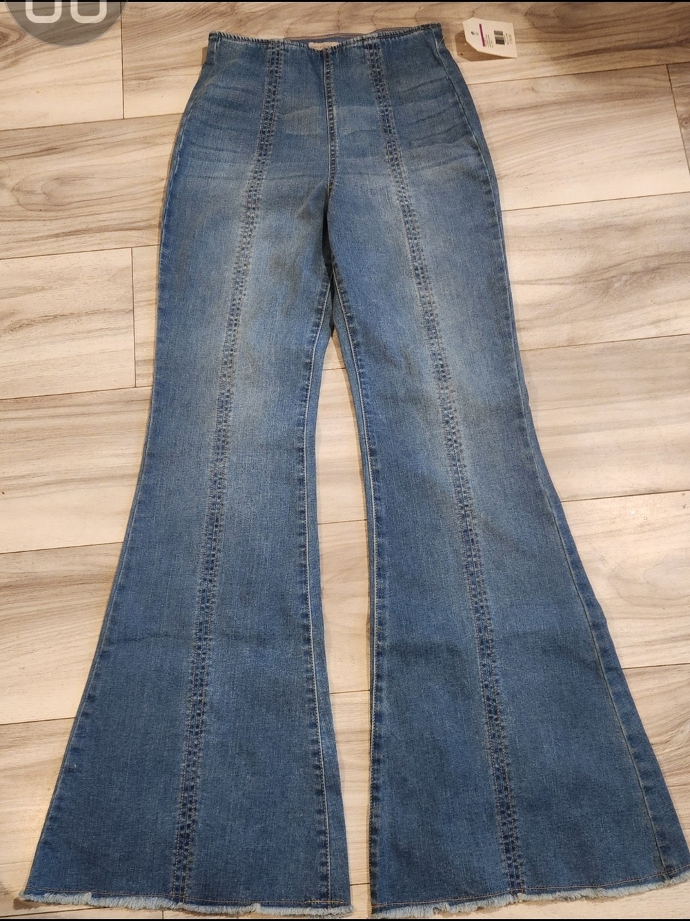 Wonderly High-Rise Seamed Flare Jeans in Blue